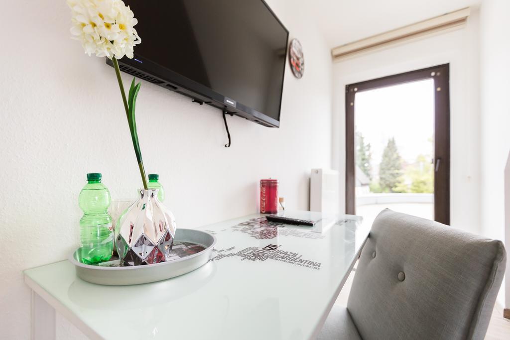My Messe & Business Home - Refrath Bergisch Gladbach Bagian luar foto