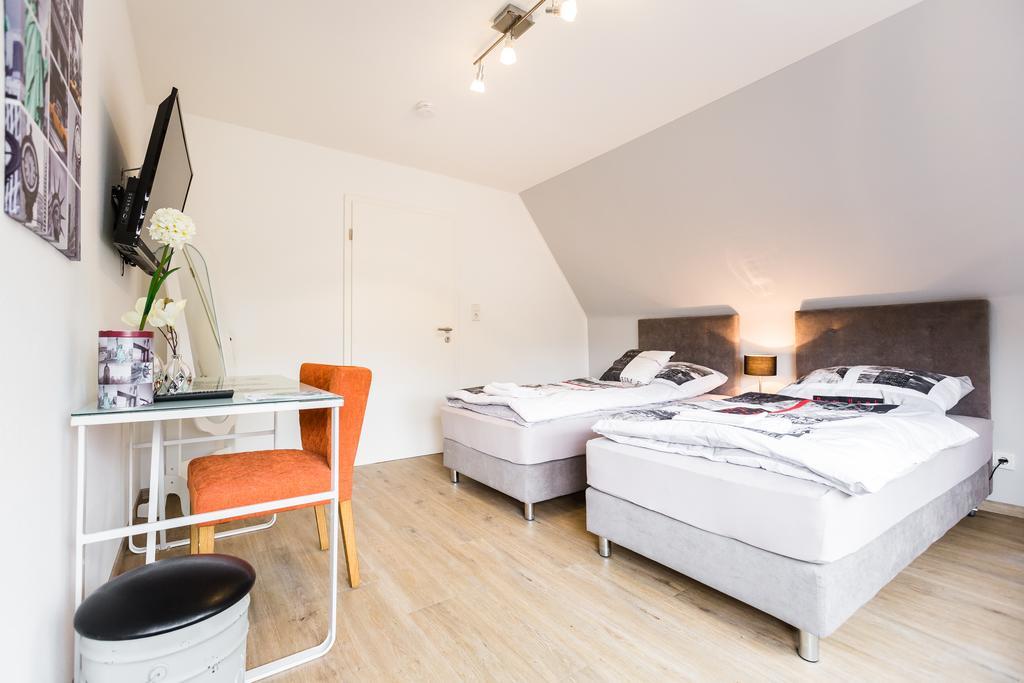 My Messe & Business Home - Refrath Bergisch Gladbach Bagian luar foto