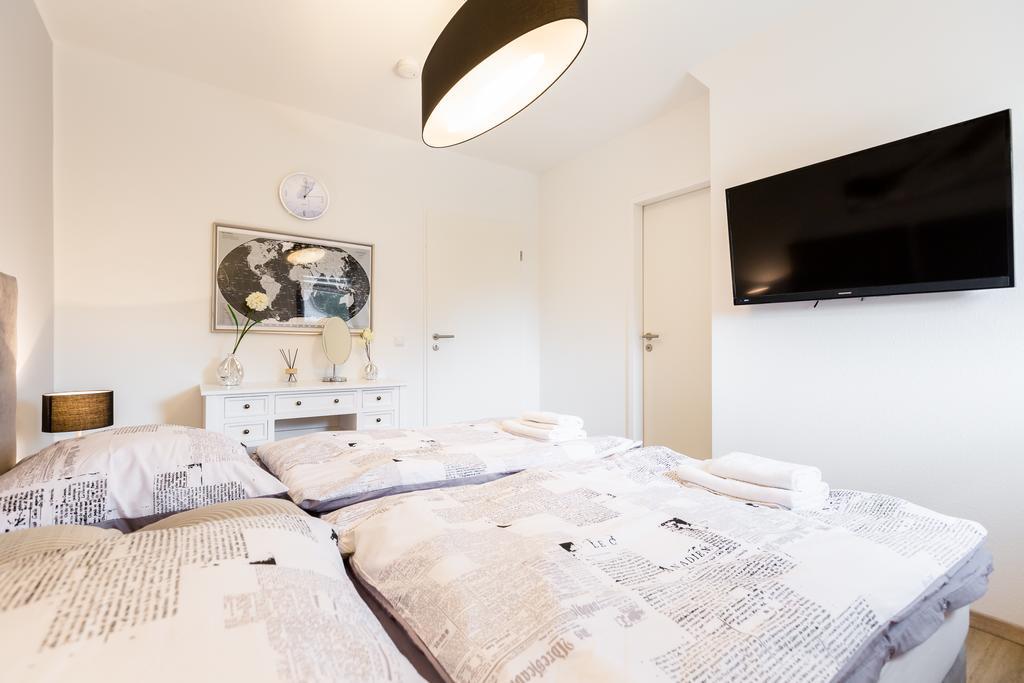 My Messe & Business Home - Refrath Bergisch Gladbach Bagian luar foto